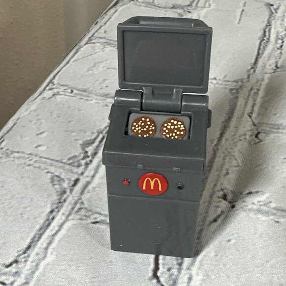 Lil McDonald’s Happy Meal Toy #12 Burger Grill No Box - Picture 3 of 9